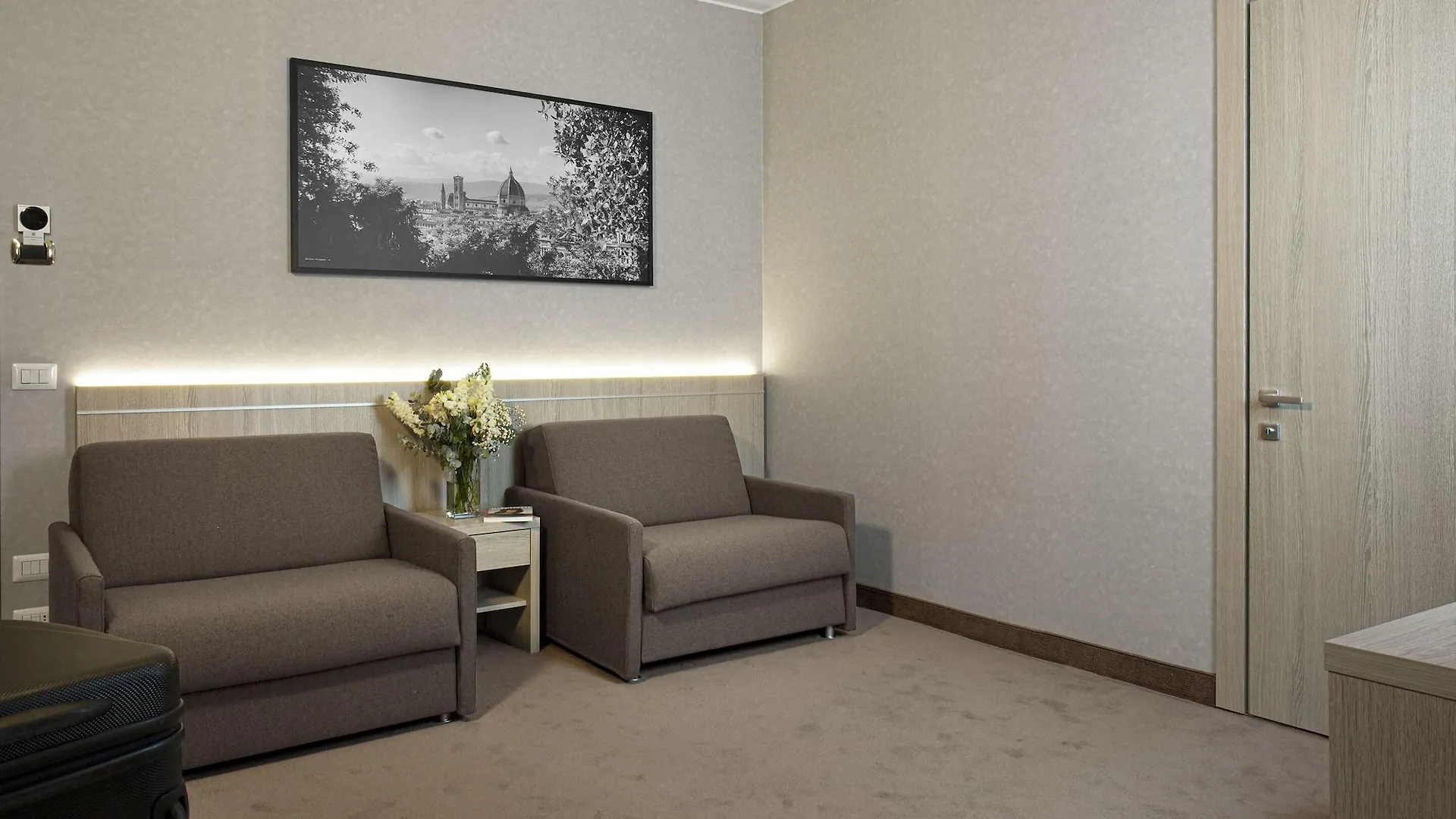 Hotel Raffaello Florencia 4*,