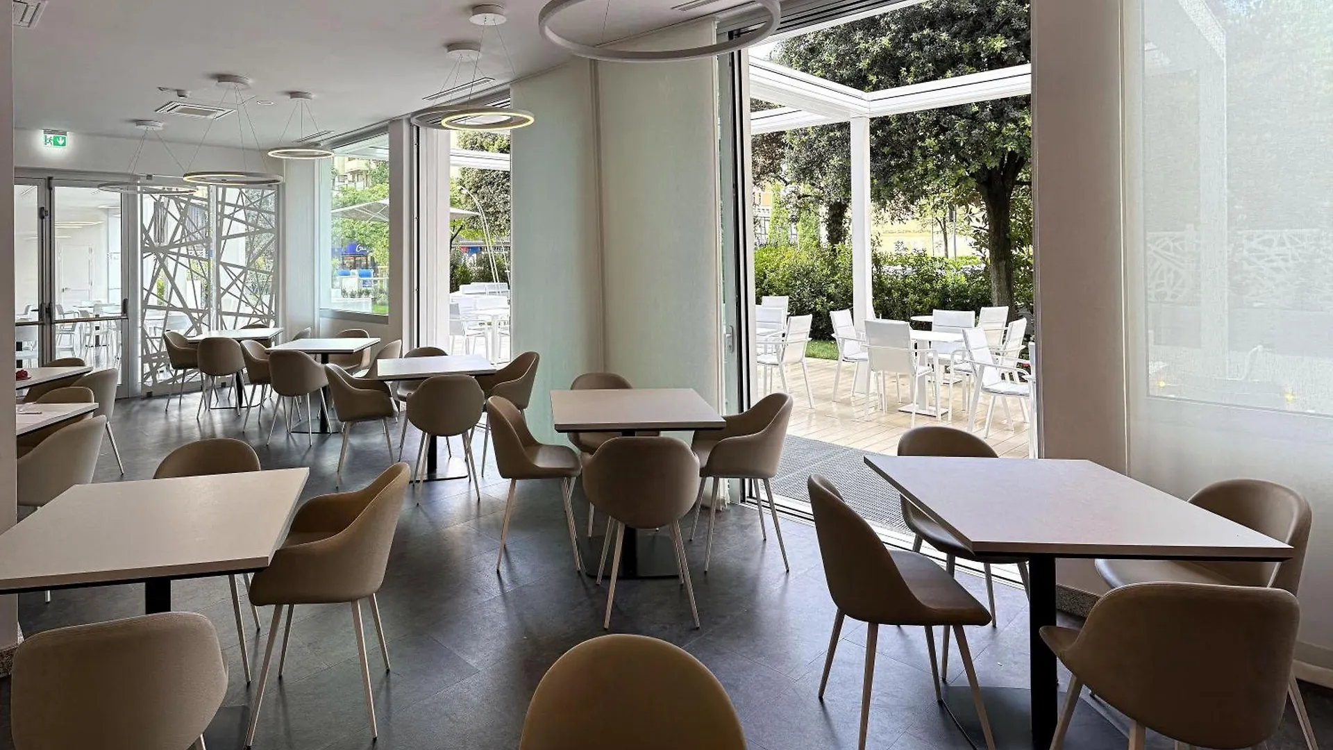 Hotel Raffaello Florence 4*,  Italie