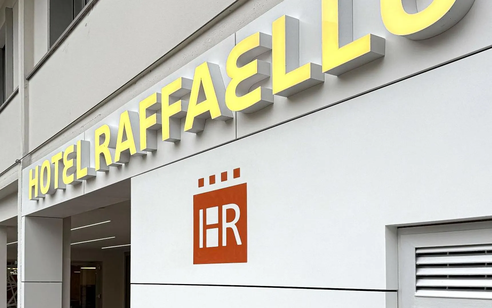 Hotel Raffaello Florence 4*,