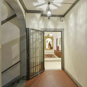 Palazzo Anselmi By Halldis Apartment